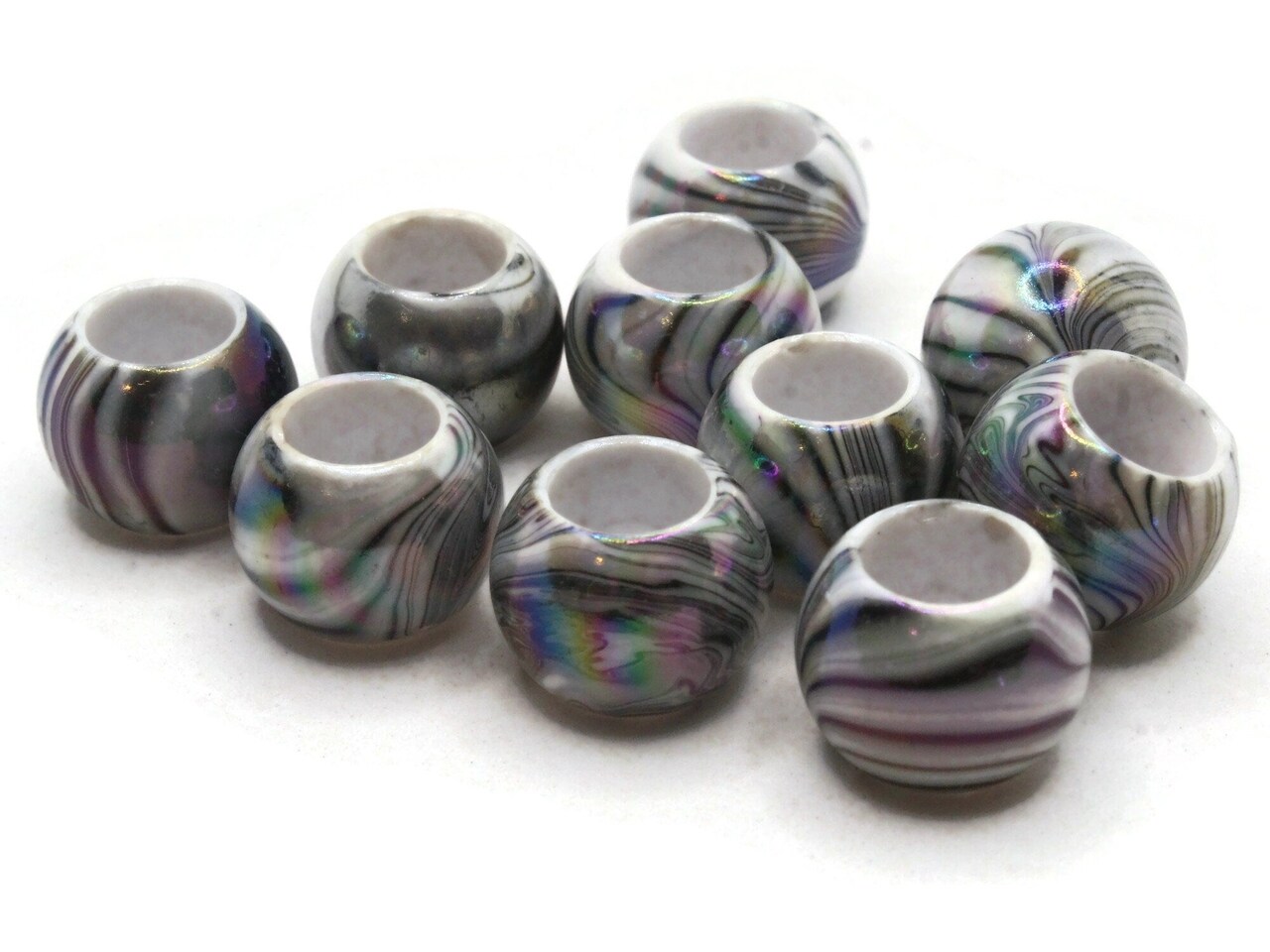 10 17mm Large Hole Macrame Black and White Marbleized Round Plastic Beads